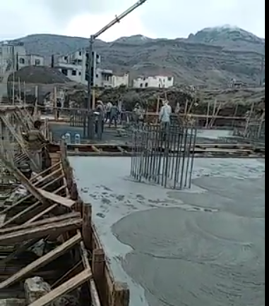 أعمال صبة القواعد للمرحلة الثالثة في مشروع مجمع البستان السكني